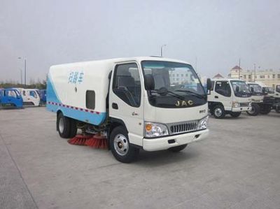 江淮環(huán)衛(wèi)車的街道守護(hù)者——品牌機(jī)動(dòng)清掃力在現(xiàn)實(shí)中綻放光彩